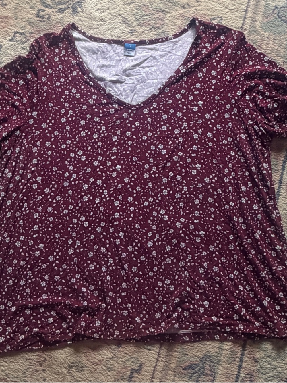Old Navy Women's Burgundy V-Neck Short Sleeve Floral Tee